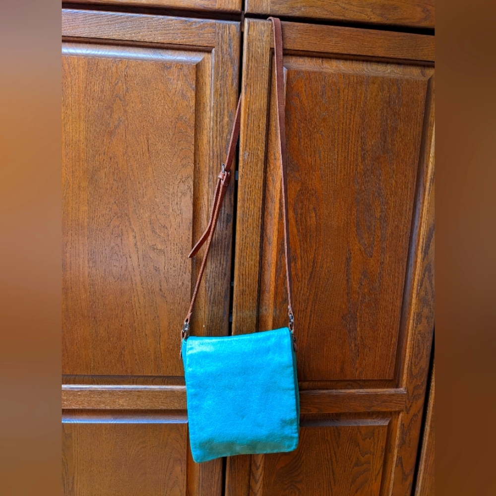 Elk Leather Mint Green Crossbody in Like New Condition